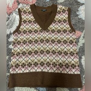 Patterned Brown Sleeveless Vest
